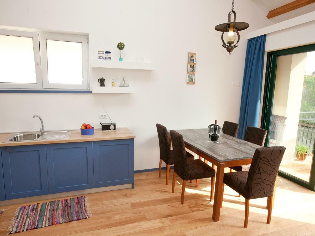 Wolverine Residence Zara Esterno foto